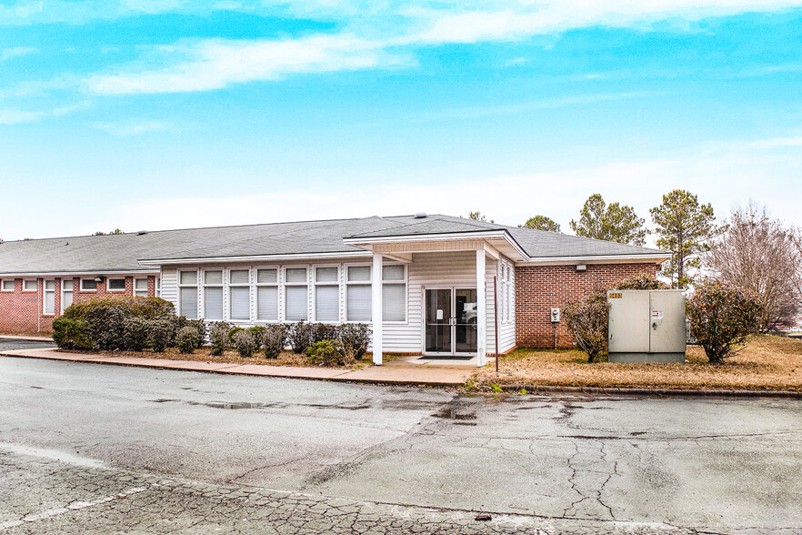 1003 25th Ave, Phenix City, AL for sale - Building Photo - Image 3 of 7