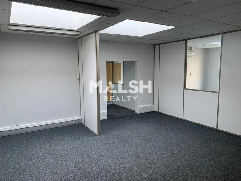 Bureau dans Villeurbanne à louer - Photo intérieure - Image 3 de 13