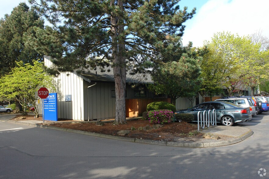 129 NE 102nd Ave, Portland, OR à vendre - Photo du bâtiment - Image 2 de 2