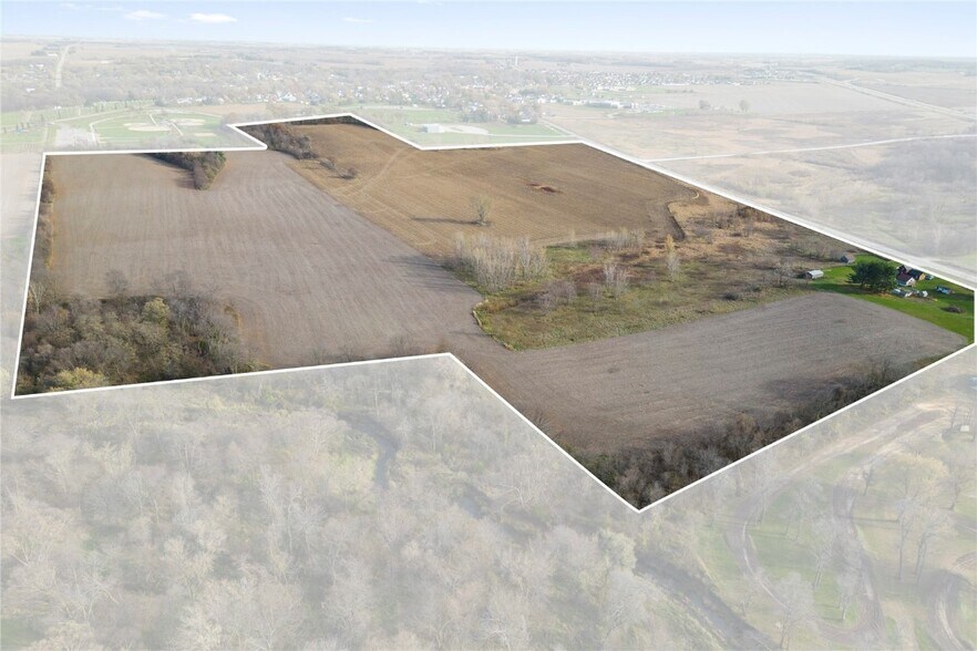 4505 Urbana Rd, Center Point, IA à vendre - Aérien - Image 2 de 2