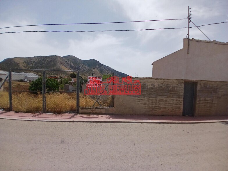 Terrain dans Algueña, Alicante à vendre - Photo du bâtiment - Image 2 de 5