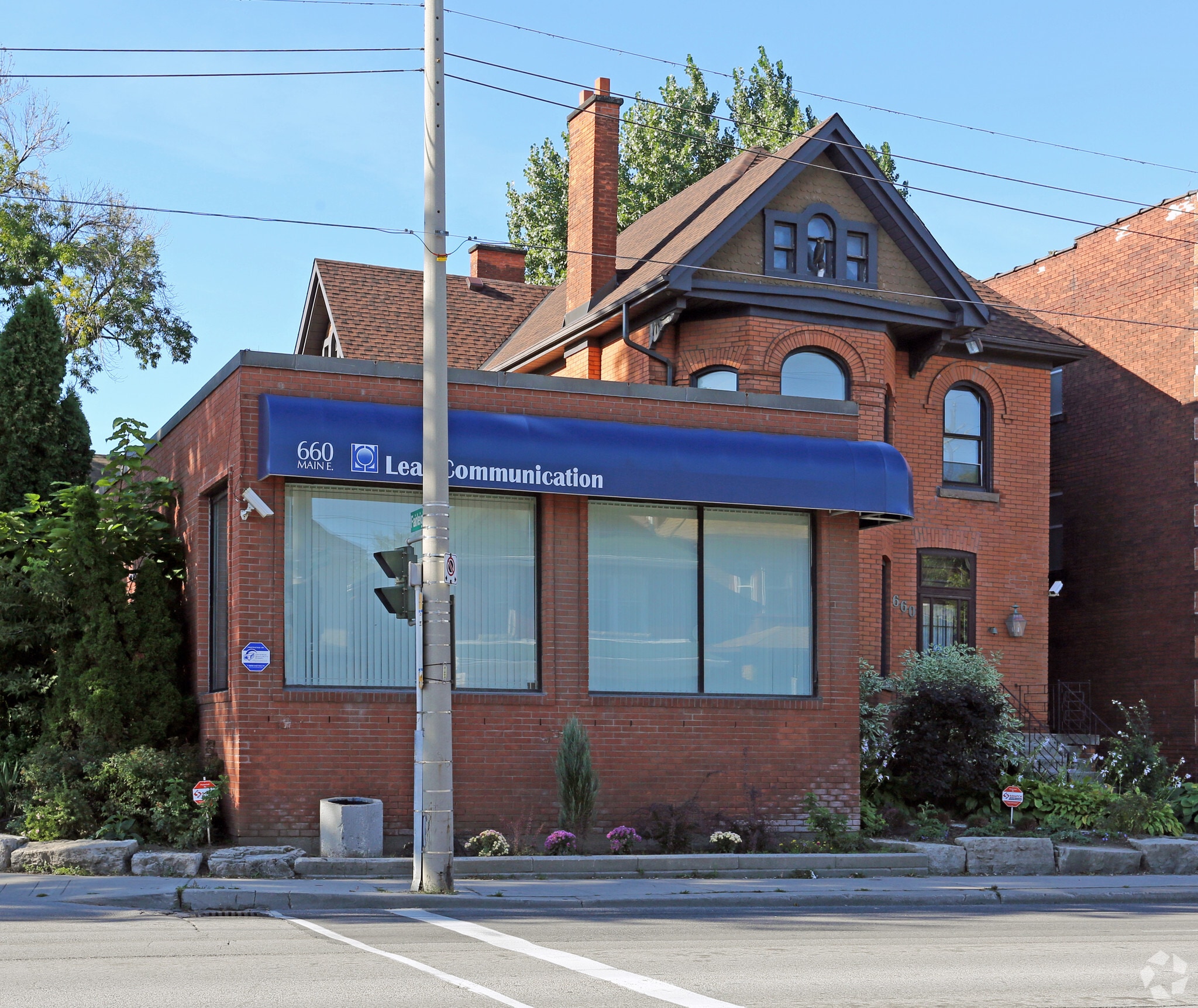 660 Main St E, Hamilton, ON for sale Primary Photo- Image 1 of 1