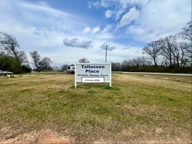 More details for 51 Lakewater Dr, Tallassee, AL - Multifamily for Sale