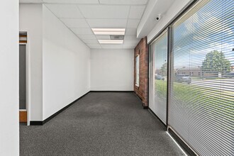 434 W Bearcat Dr, Salt Lake City, UT à louer Photo intérieure- Image 1 de 10