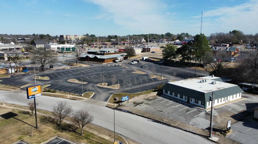 3728 Southpark Dr, Tyler, TX for lease - Aerial - Image 2 of 6