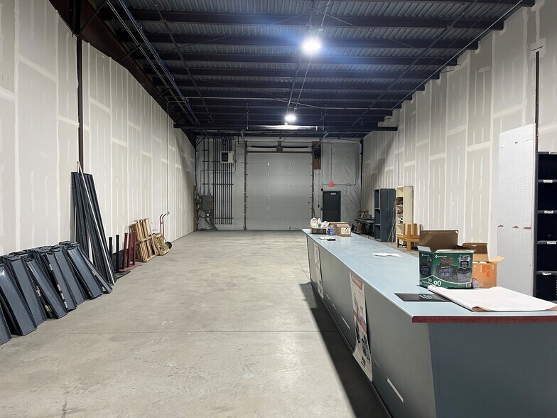 5548 NW 2nd St, Des Moines, IA à louer - Photo intérieure - Image 2 de 12