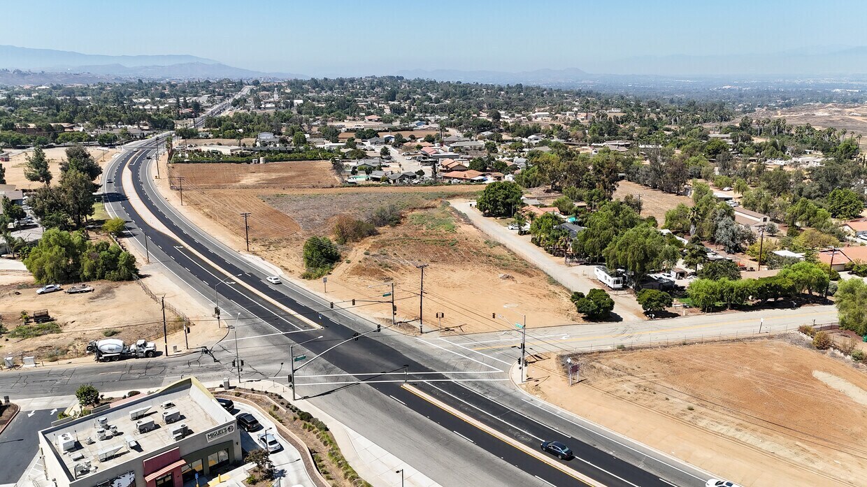 16300 Van Buren Blvd, Riverside, CA for lease Building Photo- Image 1 of 17