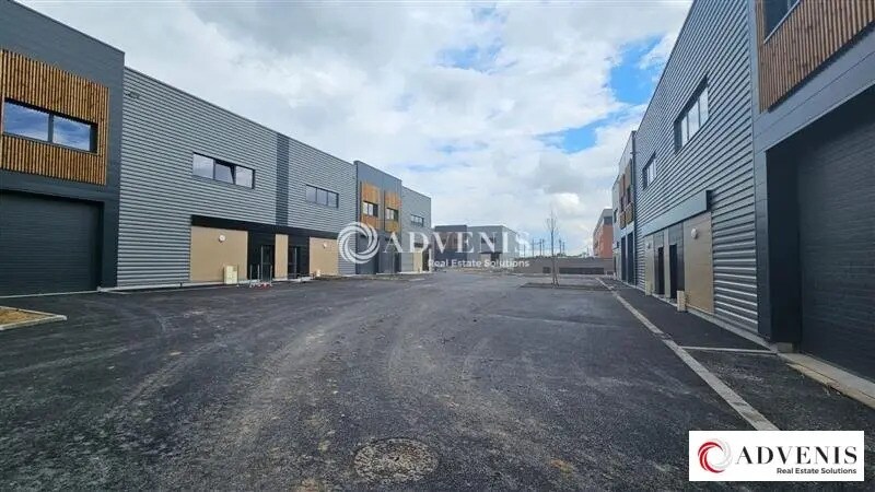 Flex dans Sainghin-en-Mélantois à louer - Photo du bâtiment - Image 1 de 7