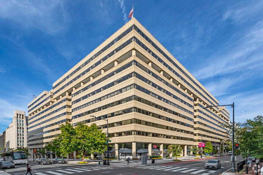 1875 I St NW, Washington, DC à louer - Photo du bâtiment - Image 3 de 11