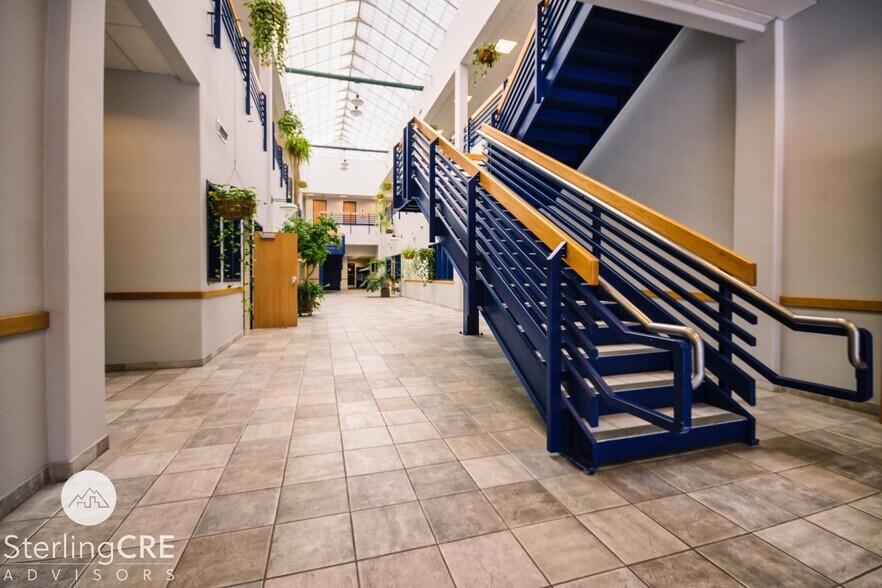 700 SW Higgins Ave, Missoula, MT à louer - Photo intérieure - Image 3 de 16