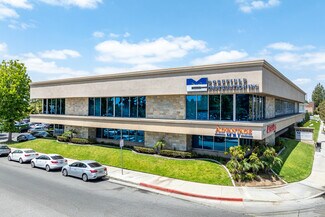 Plus de détails pour 600 N Tustin Ave, Santa Ana, CA - Bureau à louer