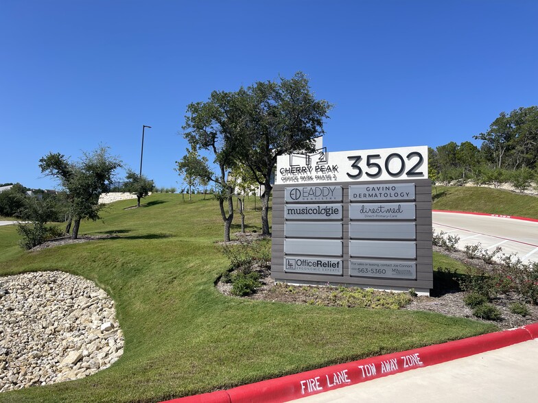 3502 Wild Cherry Dr, Austin, TX for lease - Building Photo - Image 2 of 11