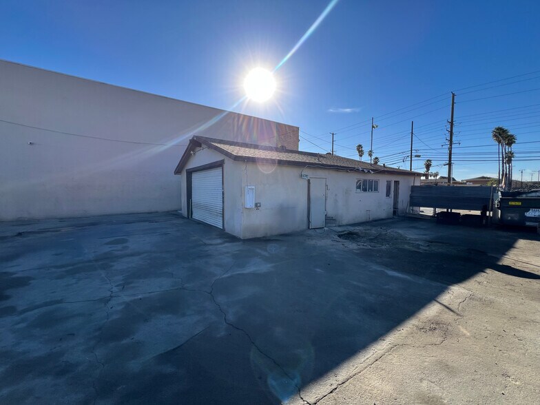 2705 Del Rosa Avenue North, San Bernardino, CA à louer - Photo du bâtiment - Image 2 de 7
