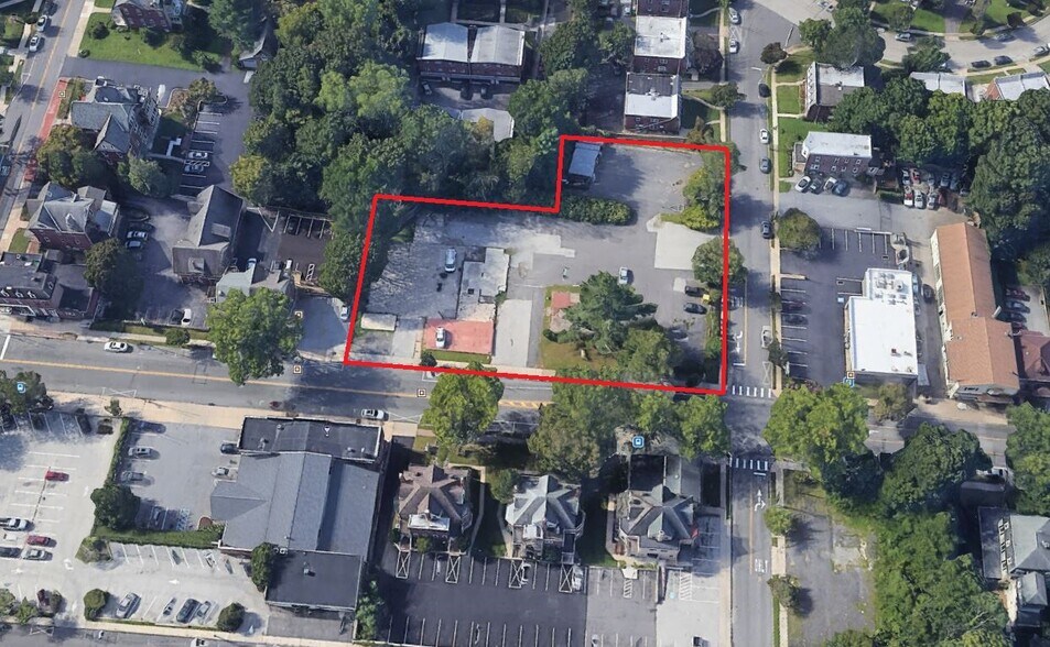 340 W Baltimore Ave, Media, PA à louer - Photo du bâtiment - Image 2 de 4