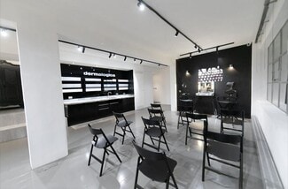 Plus de détails pour 36-42 New Inn Yard, Londres - Bureau à louer