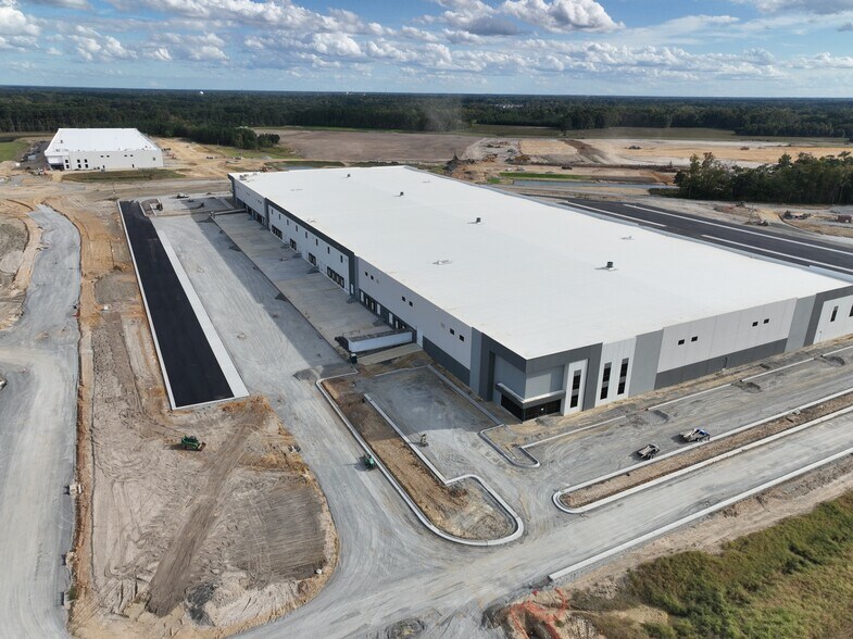 2925 Pruden Blvd, Suffolk, VA à louer - Photo du bâtiment - Image 2 de 9