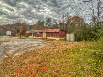 2395 Pocahontas Trl, Williamsburg, VA à vendre - Photo du bâtiment - Image 2 de 7