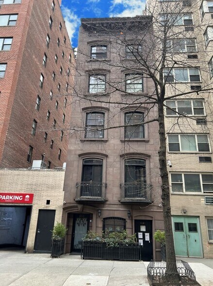 104 E 36th St, New York, NY à vendre - Photo du bâtiment - Image 2 de 9