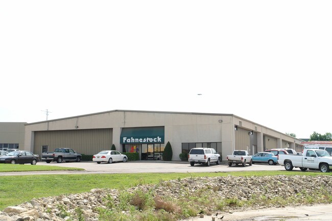 Plus de détails pour 3532 E Comotara St, Wichita, KS - Industriel à louer