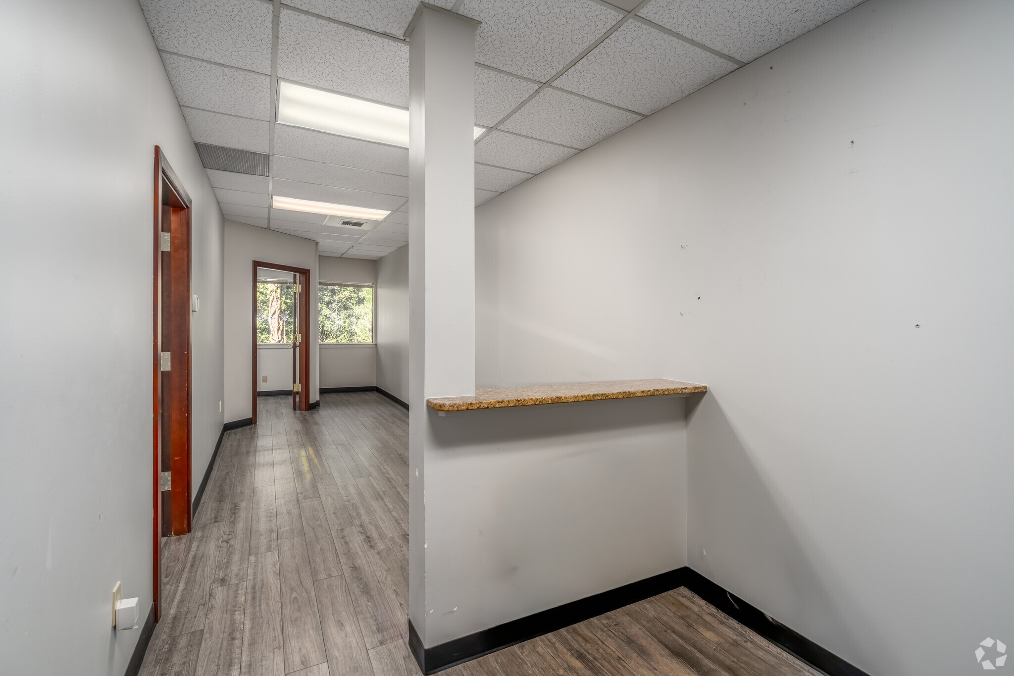 31919 1st Ave S, Federal Way, WA for lease Interior Photo- Image 1 of 4