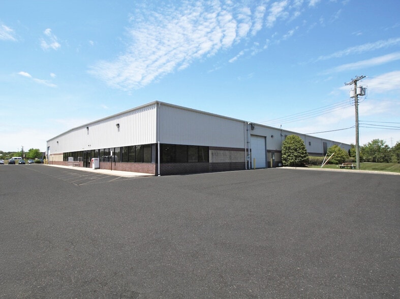 4 Canale Dr, Egg Harbor Township, NJ for sale - Building Photo - Image 1 of 9