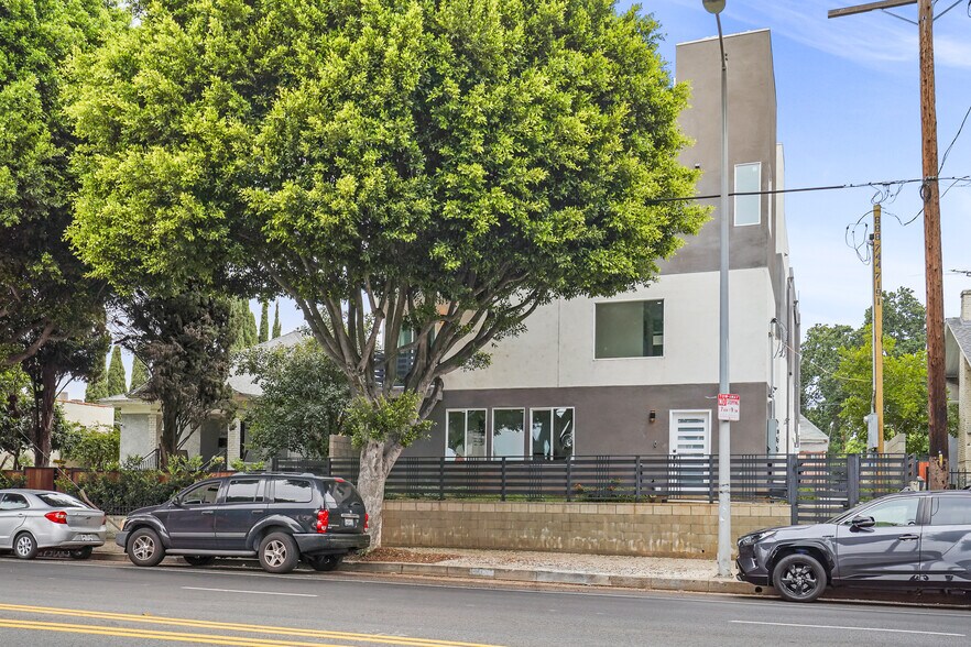 2611 4th St, Los Angeles, CA à vendre - Photo du bâtiment - Image 1 de 18