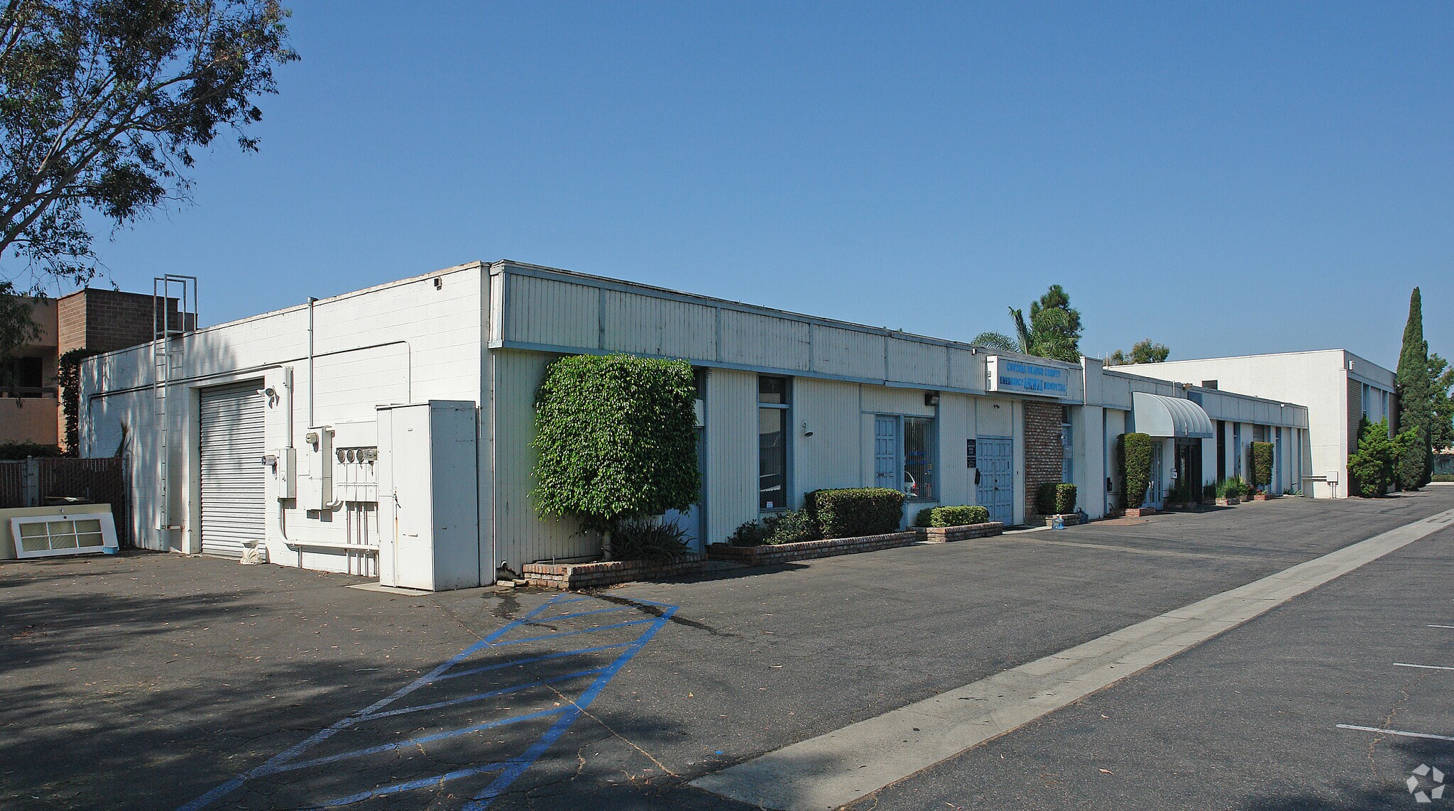 3720 Campus Dr, Newport Beach, CA à louer Photo du bâtiment- Image 1 de 4