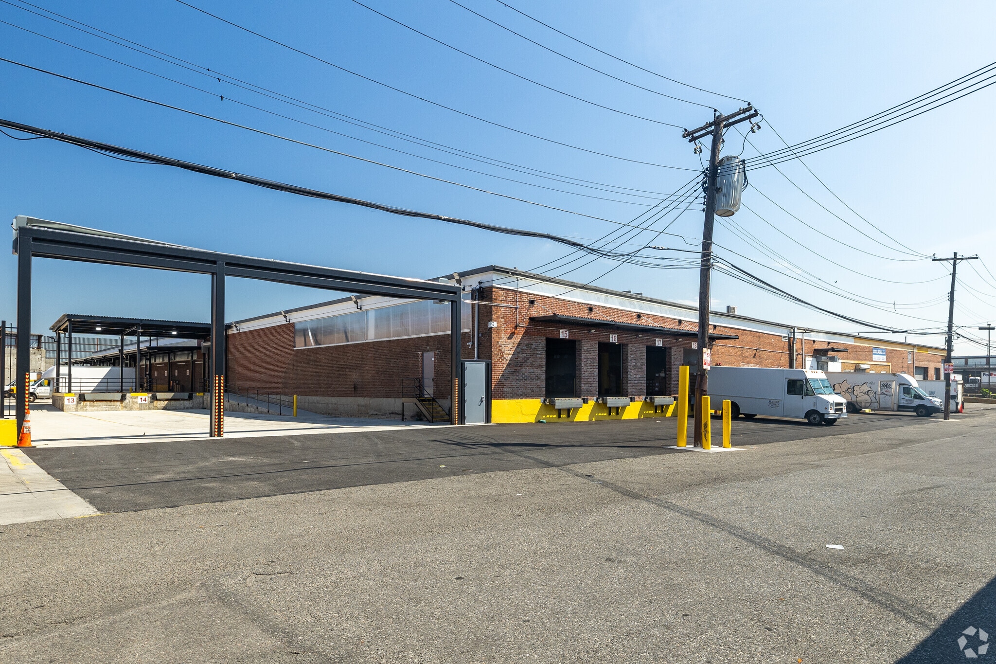 9 Rewe St, Brooklyn, NY for lease Primary Photo- Image 1 of 14