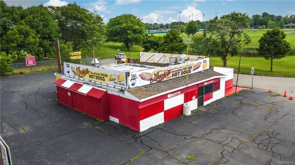 69 Grand Island Blvd, Tonawanda, NY à vendre - Photo du bâtiment - Image 2 de 15