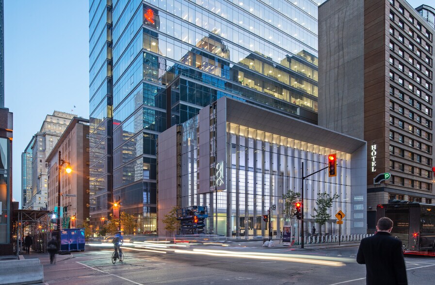 900 Boul De Maisonneuve O, Montréal, QC à louer - Photo du bâtiment - Image 3 de 17