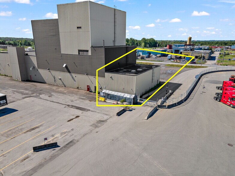 35-75 Rue De L'acier, Coteau-du-lac, QC à louer - Photo du bâtiment - Image 3 de 72