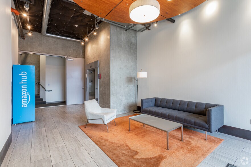 4750 Roosevelt Way NE, Seattle, WA à louer - Photo intérieure - Image 3 de 5