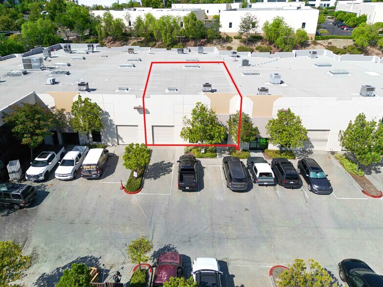 42095 Zevo Dr, Temecula, CA à vendre - Photo du bâtiment - Image 2 de 20