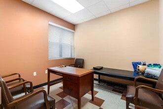 1049 38th St, Brooklyn, NY à louer Photo intérieure- Image 2 de 11