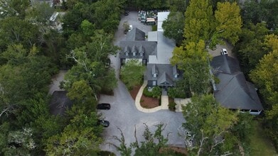 125 N Theard St, Covington, LA for lease Interior Photo- Image 2 of 12