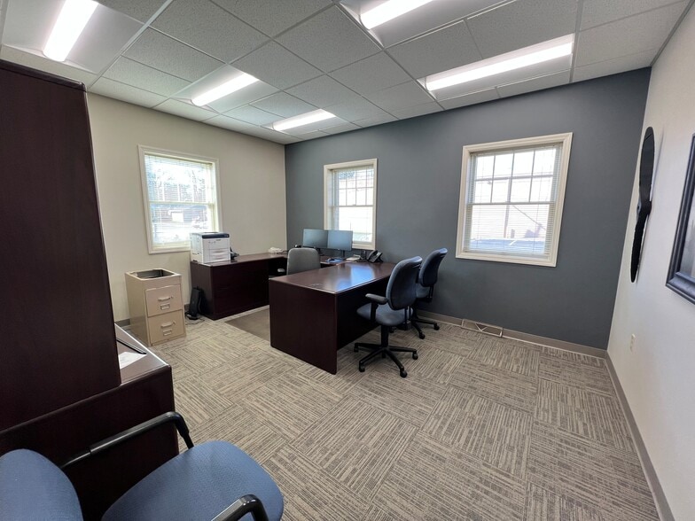609 W Lincoln Ave, Goshen, IN for sale - Building Photo - Image 3 of 7