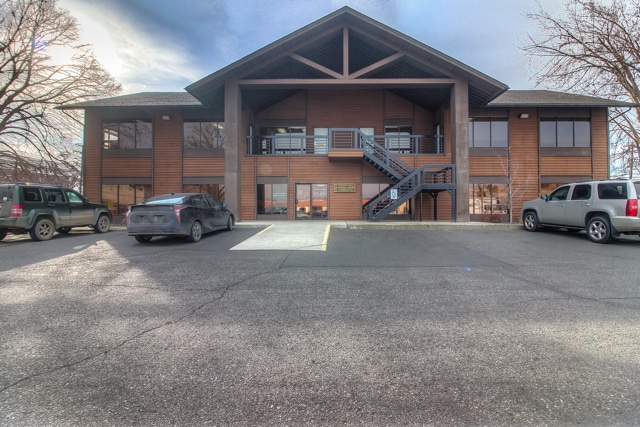 304-308 N 3rd St, Yakima, WA for lease - Building Photo - Image 1 of 8