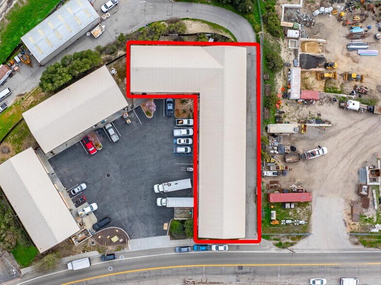 5145 Traffic Way, Atascadero, CA à vendre - Photo du bâtiment - Image 2 de 20