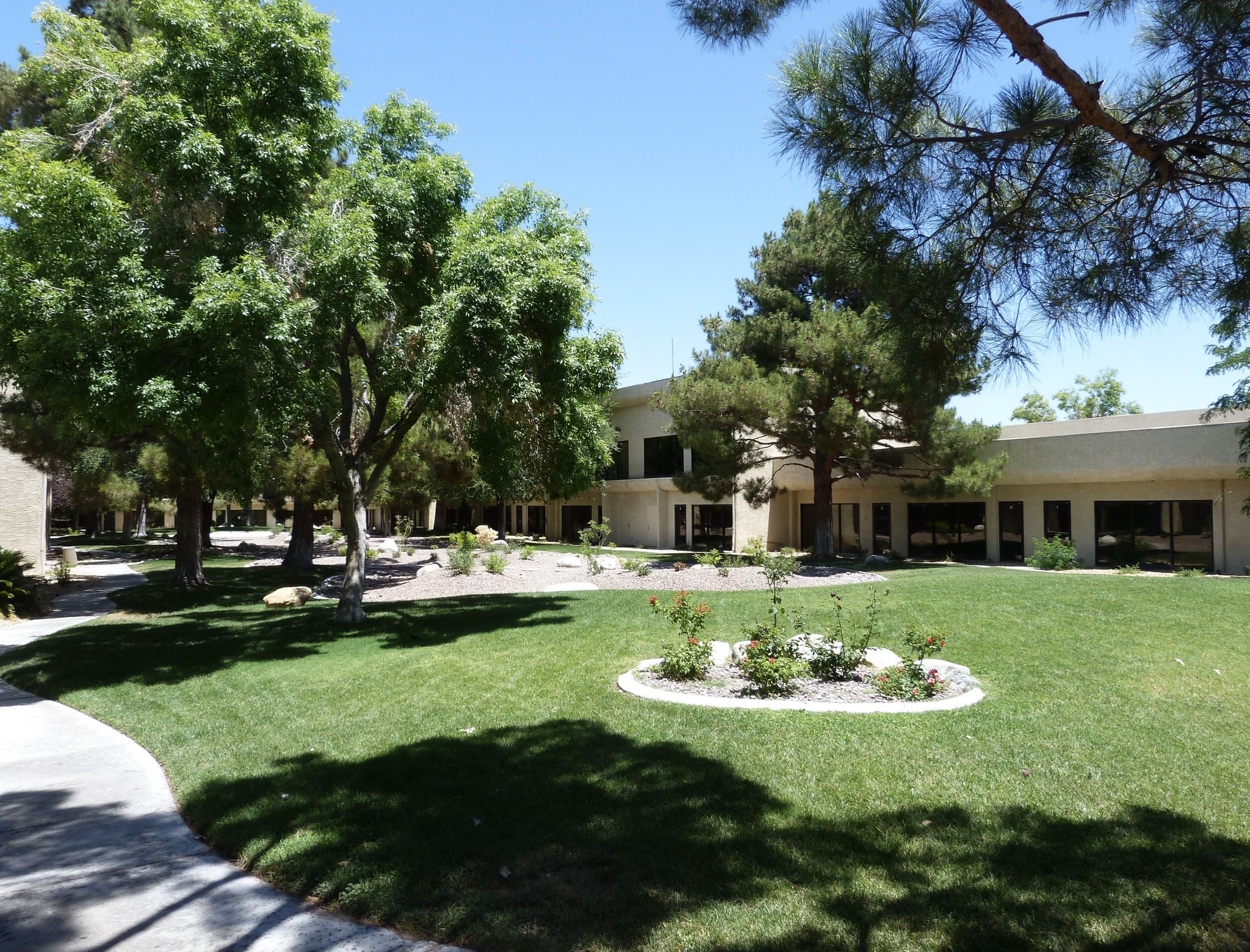 2820 E Flamingo Rd, Las Vegas, NV for lease Building Photo- Image 1 of 3