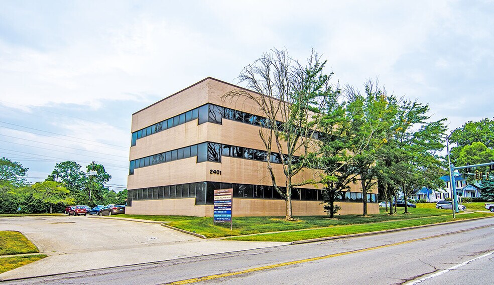 2401 Regency Rd, Lexington, KY à louer - Photo du bâtiment - Image 2 de 2