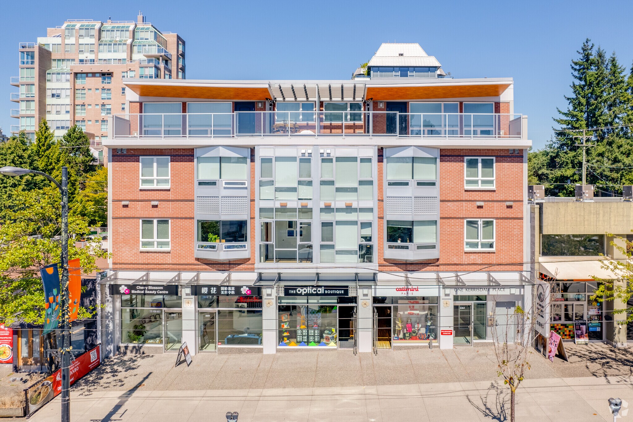 2261-2265 W 41st Ave, Vancouver, BC à vendre Photo principale- Image 1 de 1