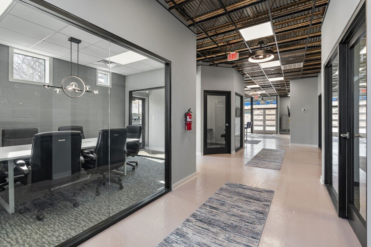 117 S Main St, Hopewell, VA for lease Interior Photo- Image 1 of 4