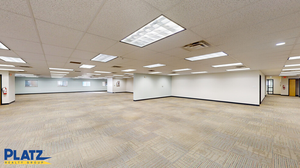 120 Westchester Dr, Youngstown, OH for lease - Building Photo - Image 3 of 7