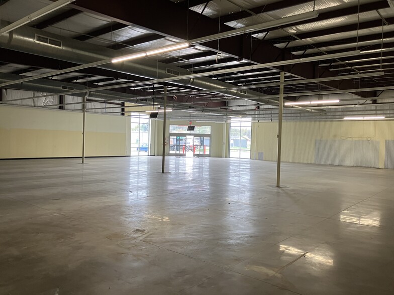 240 Us Highway 41 N, Sebree, KY for sale - Interior Photo - Image 2 of 8