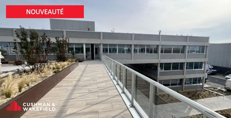 Office in Rennes for lease - Building Photo - Image 1 of 6