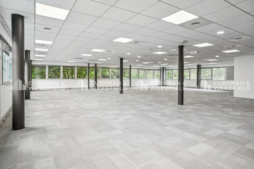 4 Chemin Du Ruisseau, Écully for lease - Building Photo - Image 2 of 21