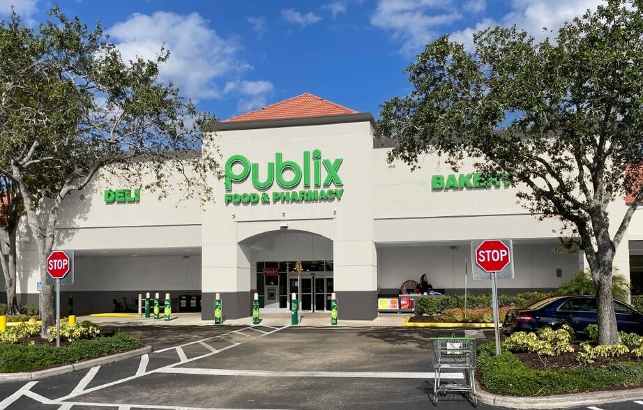 5620-5628 Strand Blvd, Naples, FL for lease - Building Photo - Image 2 of 2