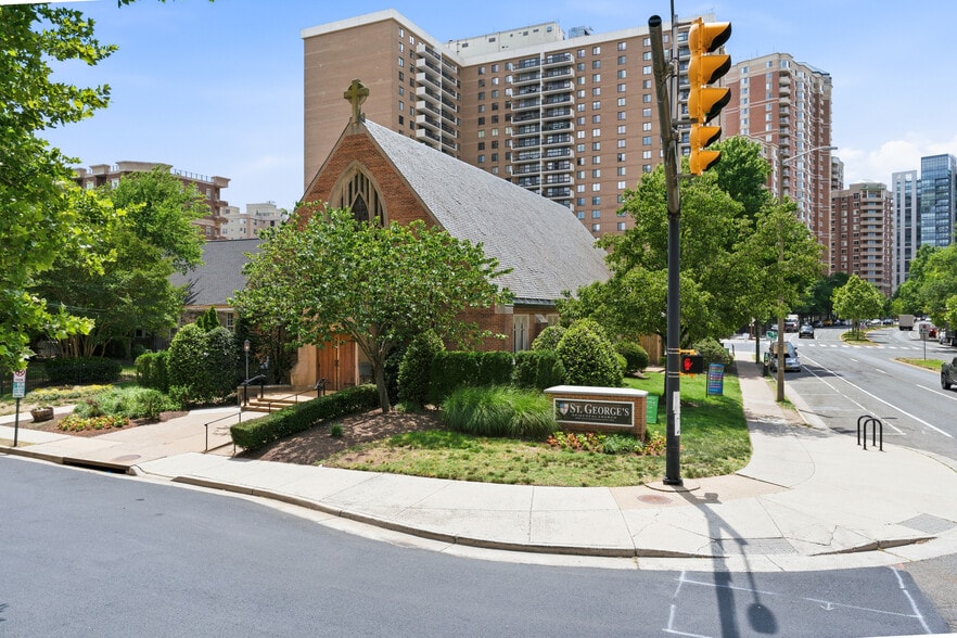 915 N Oakland St, Arlington, VA for lease - Building Photo - Image 3 of 6