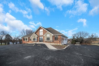 4338 Morsay Dr, Rockford, IL for sale Interior Photo- Image 2 of 13