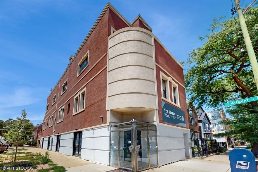 2500 N Ashland Ave, Chicago, IL for lease - Building Photo - Image 2 of 29